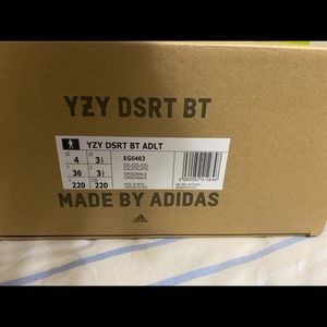 Yeezy Desert Boots color (Brown)